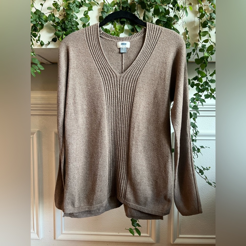 Old Navy Sweater Womens Small V Neck Long Sleeve Beige Pull Over
